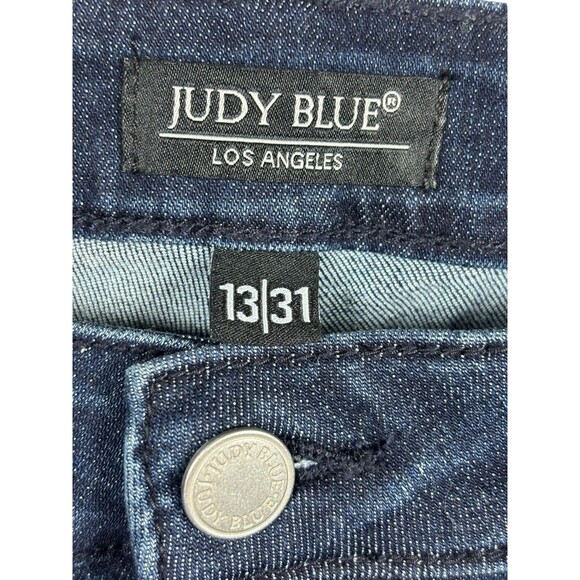 Judy Blue Women’s Relaxed Fit Dark Wash Distressed Jeans‎ Size 13/31 High Rise - Picture 7 of 7